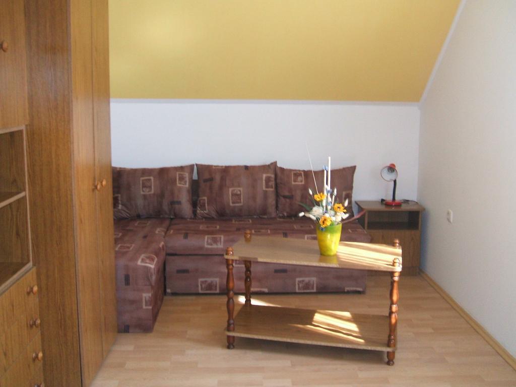 Feherszeker Apartmanok Abádszalók Camera foto